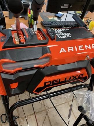 Image of Ariens Deluxe 30 equipment image 2