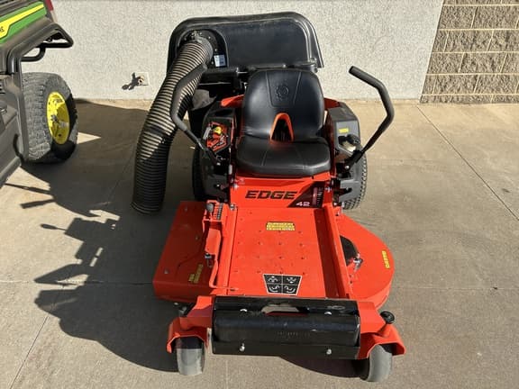 Image of Ariens Edge 42 equipment image 2