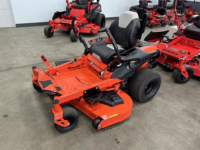 Image of Ariens Ikon 52 equipment image 2