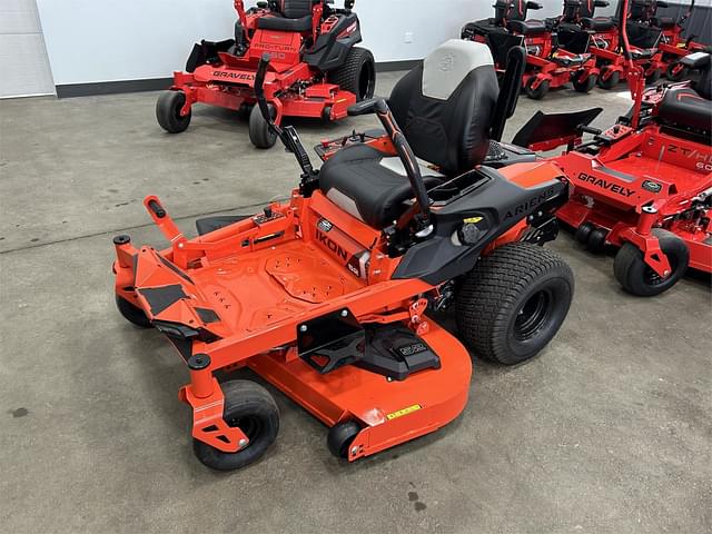 Image of Ariens Ikon 52 equipment image 2