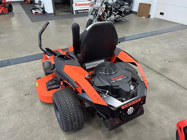 Image of Ariens Ikon 52 equipment image 4