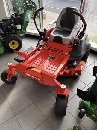 Image of Ariens Ikon XD42 equipment image 2