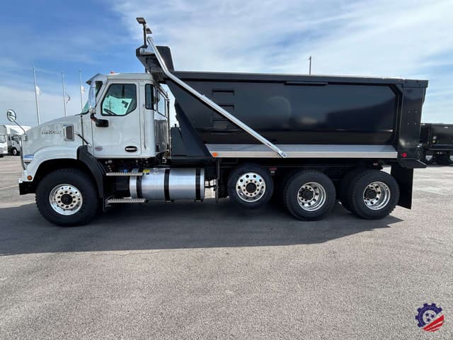 Image of Autocar DC64 equipment image 1