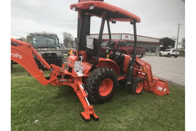 Image of Kubota B26 equipment image 3
