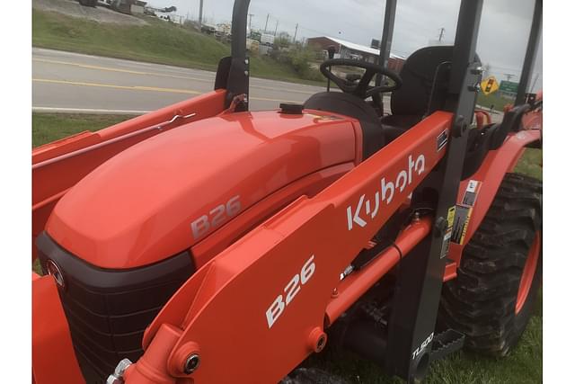 Image of Kubota B26 equipment image 1
