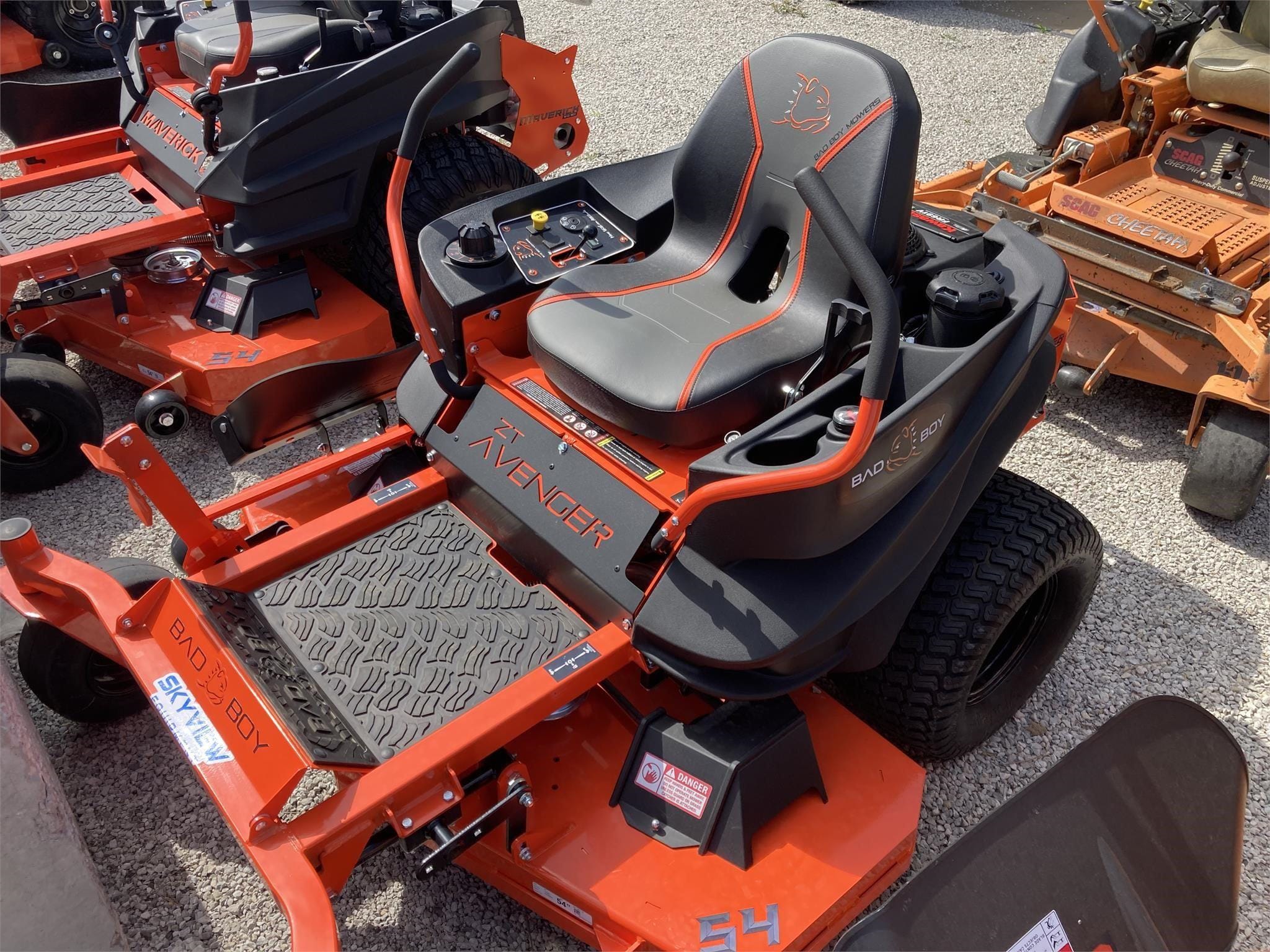 2024 Bad Boy ZT Avenger Equipment Image0