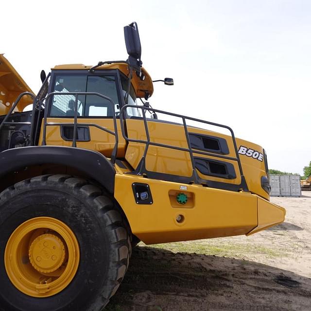 Image of Bell ADT B50E equipment image 4