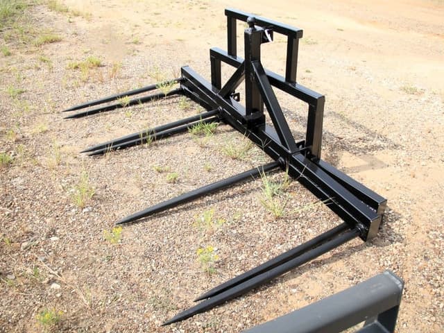 Image of Betts Baler & Welding Dual Rear Fork equipment image 2