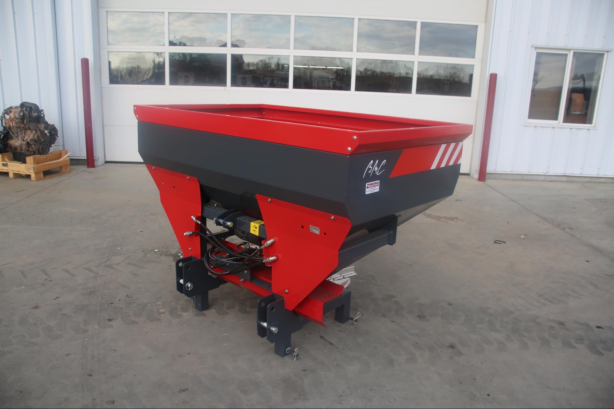 2024 BMC Syntra 1000 Equipment Image0