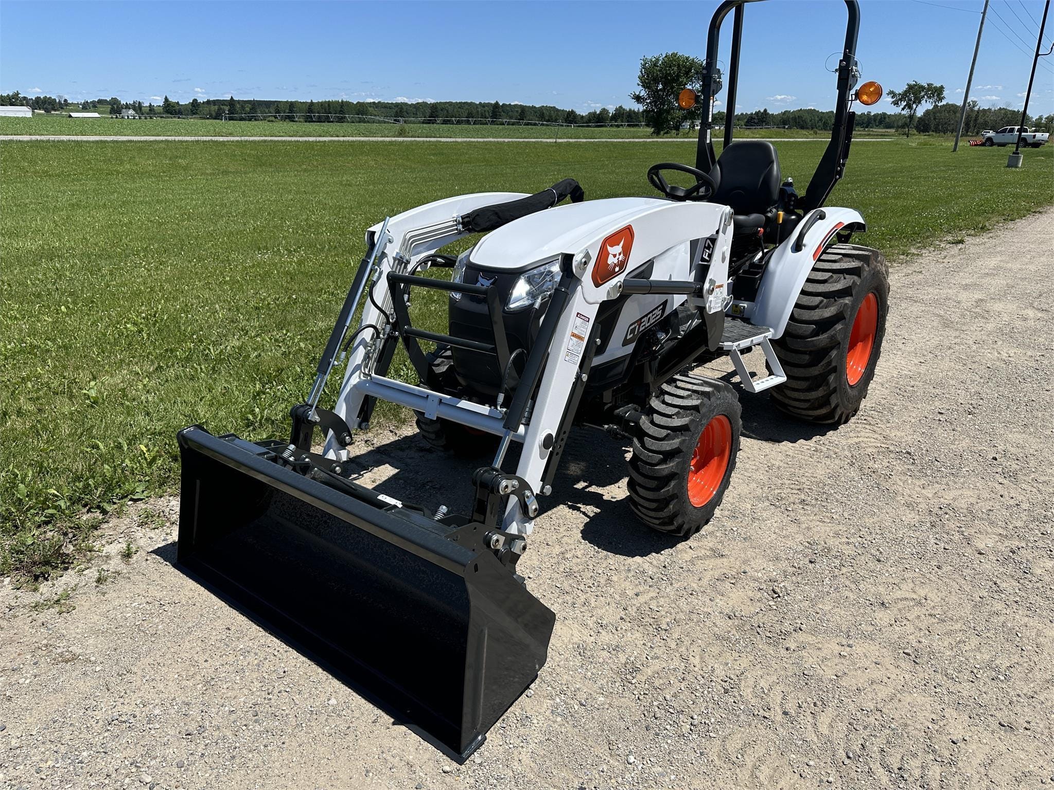 2024 Bobcat CT2025 Equipment Image0