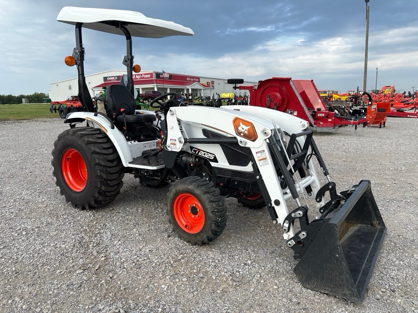 2024 Bobcat CT2025 Equipment Image0