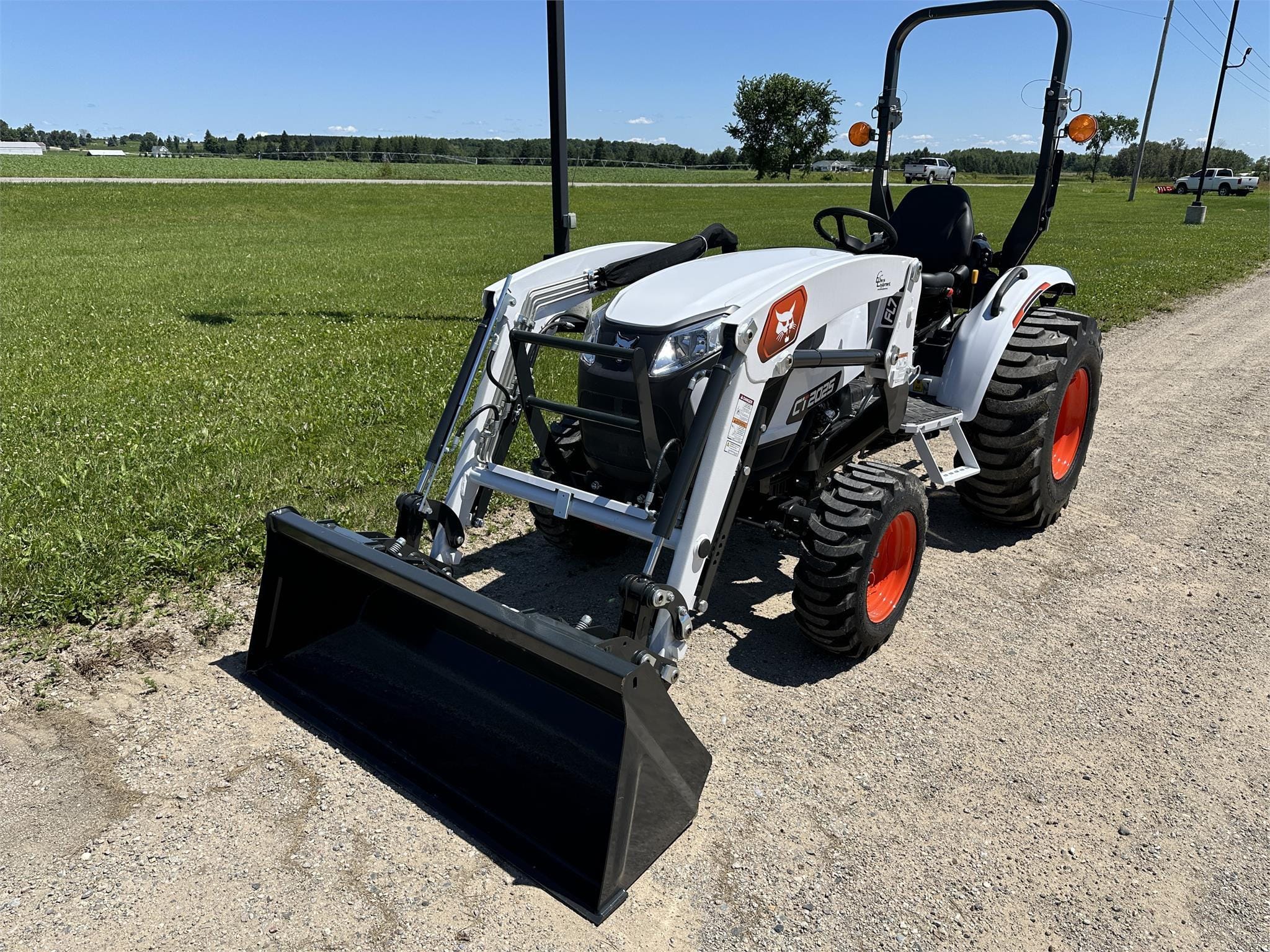 2024 Bobcat CT2025 Equipment Image0
