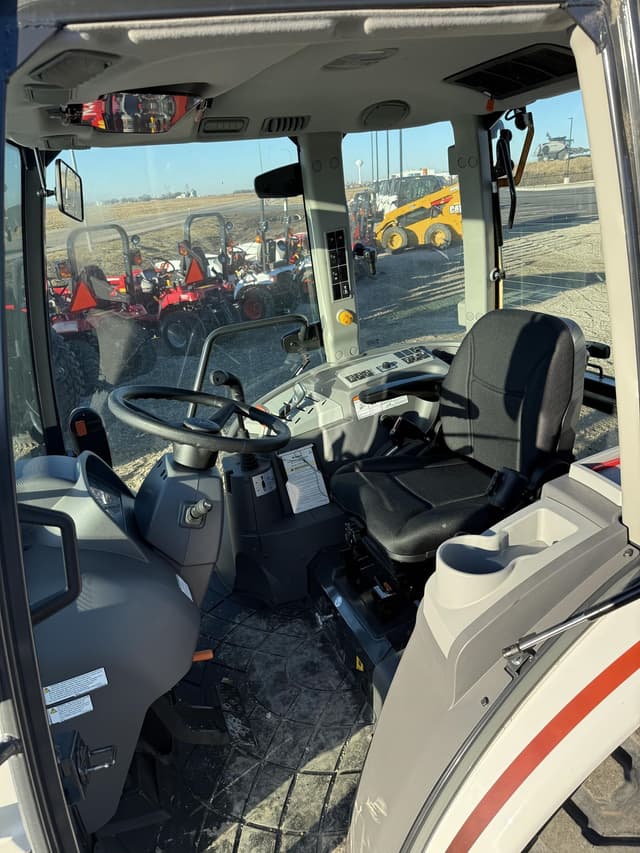 Image of Bobcat CT5545 equipment image 4