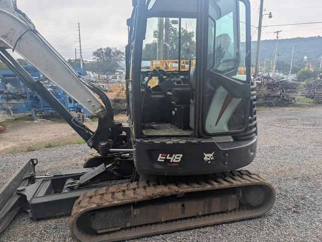 Image of Bobcat E48 equipment image 4