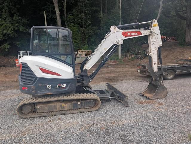 Image of Bobcat E48 equipment image 3