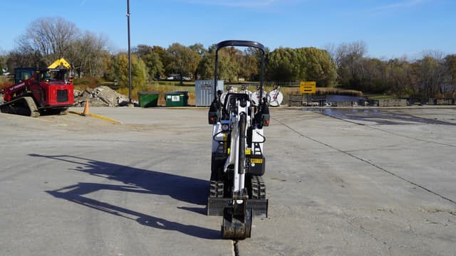 Image of Bobcat E10 equipment image 2
