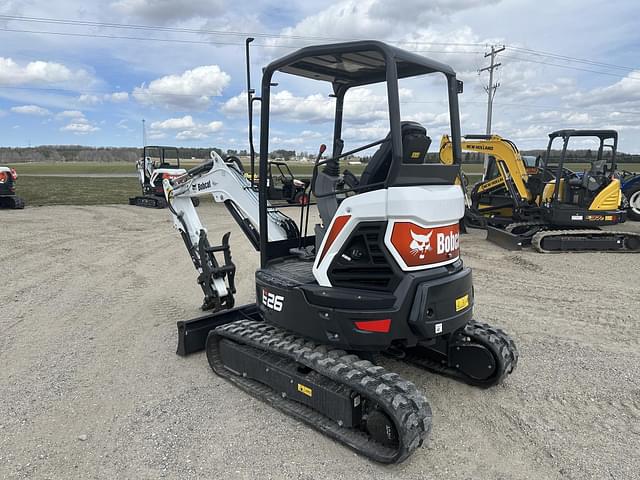 Image of Bobcat E26 equipment image 2