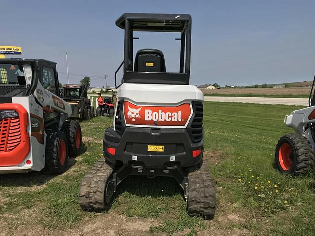Image of Bobcat E26 equipment image 4