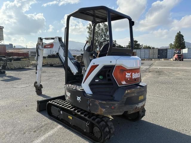 Image of Bobcat E32 equipment image 3