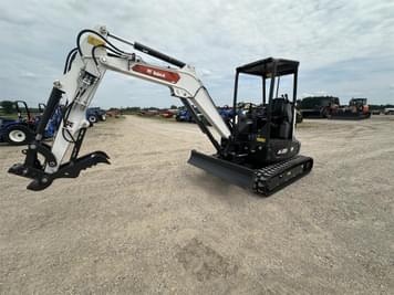 Main image Bobcat E35