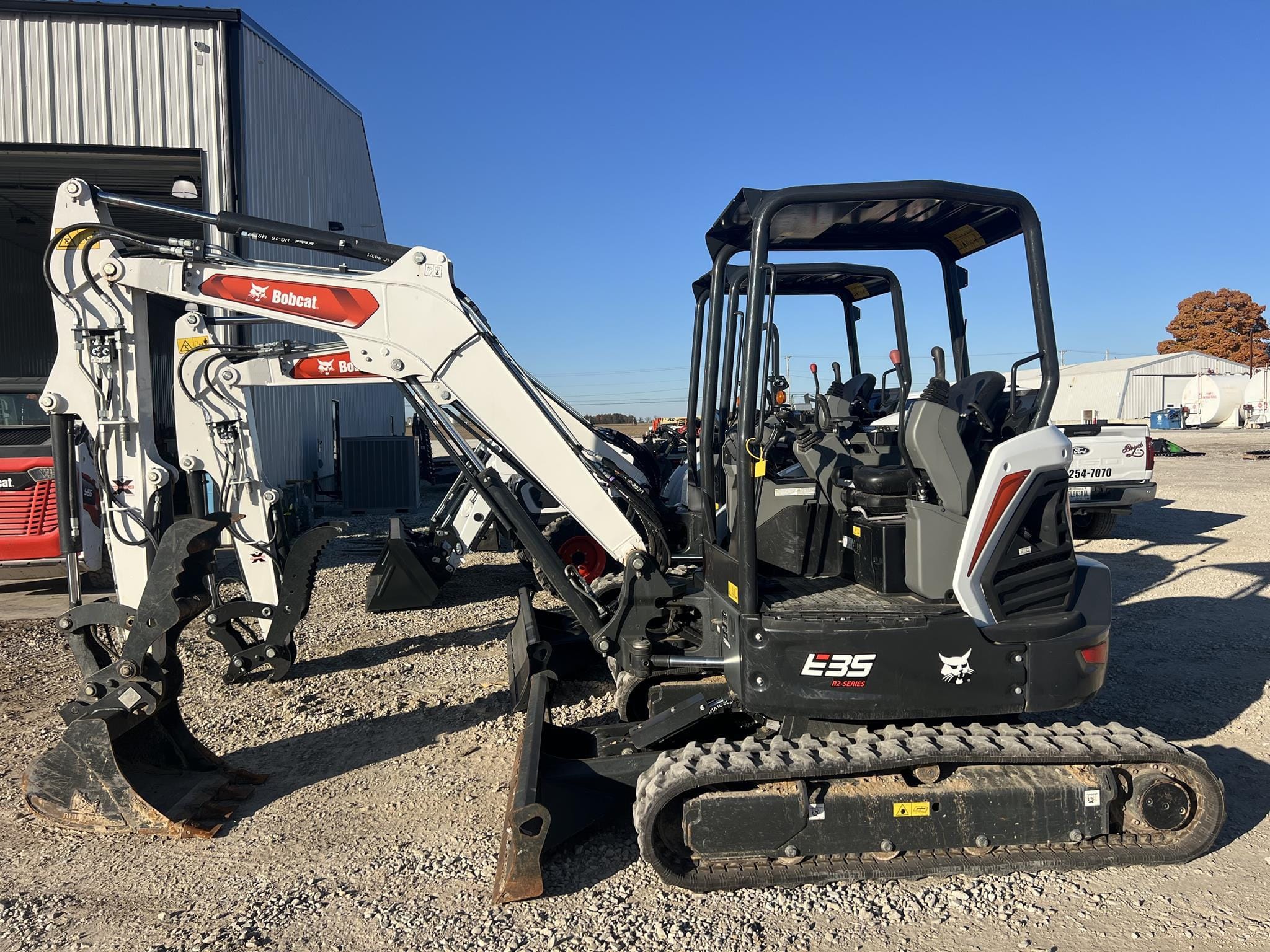 2024 Bobcat E35 Equipment Image0