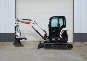 Main image Bobcat E35