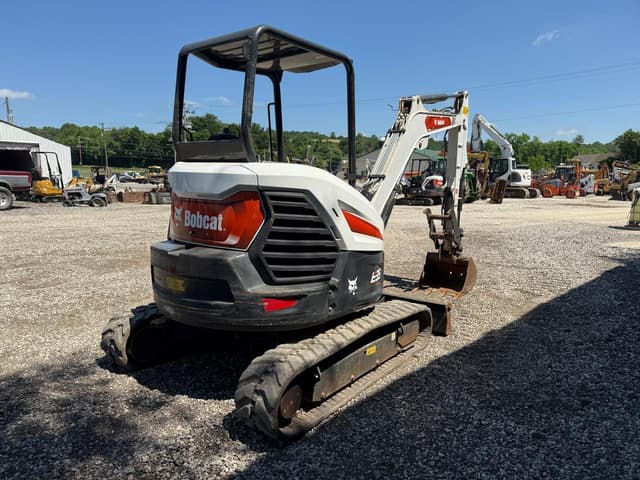 Image of Bobcat E35 equipment image 3