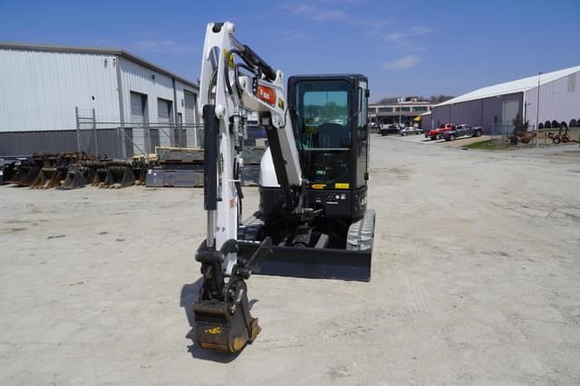 Image of Bobcat E35 equipment image 4