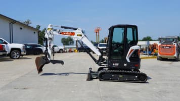 Main image Bobcat E35