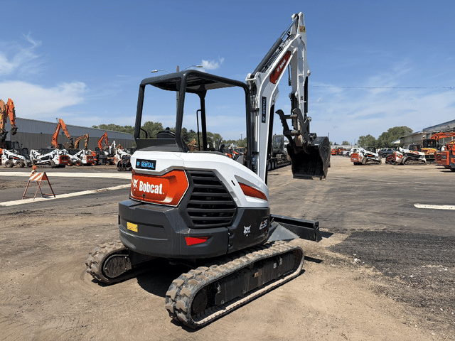Image of Bobcat E38 equipment image 2