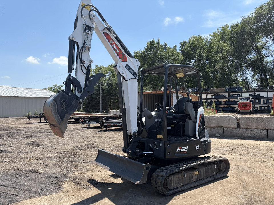 2024 Bobcat E38 Equipment Image0