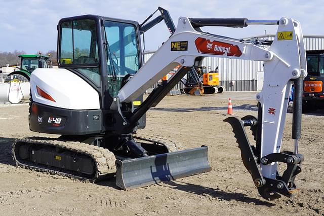Image of Bobcat E48 equipment image 4