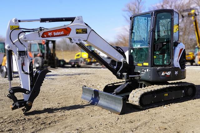 Image of Bobcat E48 equipment image 1