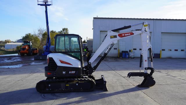 Image of Bobcat E55 equipment image 4
