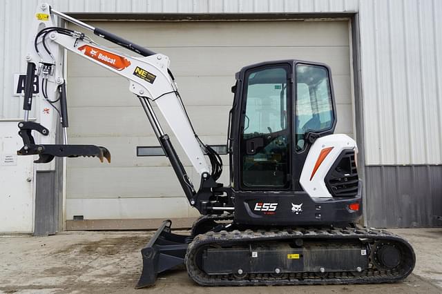 Image of Bobcat E55 equipment image 3