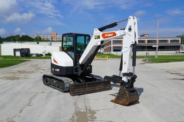 Image of Bobcat E55 equipment image 4