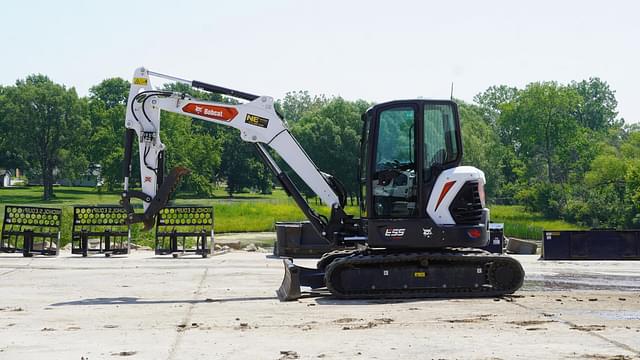 Image of Bobcat E55 equipment image 3