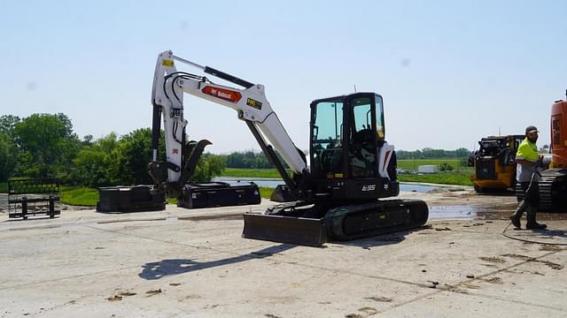 Image of Bobcat E55 equipment image 4
