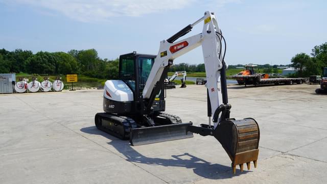 Image of Bobcat E60 equipment image 3