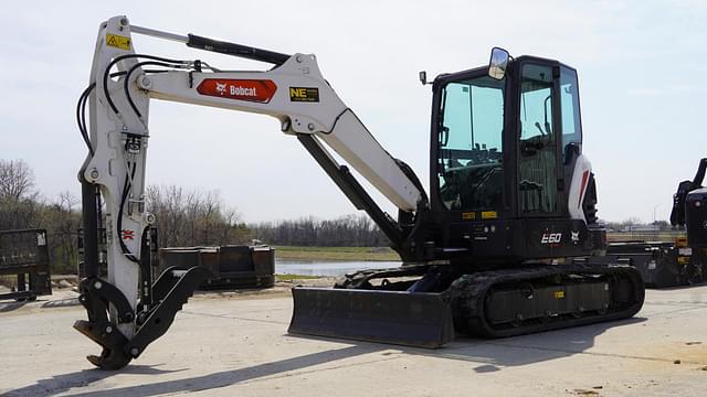 Image of Bobcat E60 equipment image 1