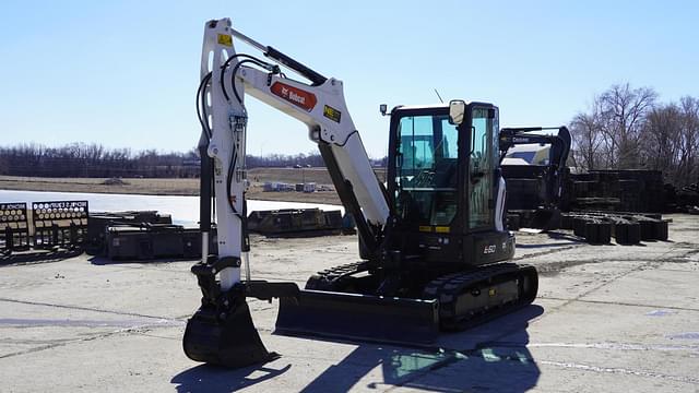 Image of Bobcat E60 equipment image 2