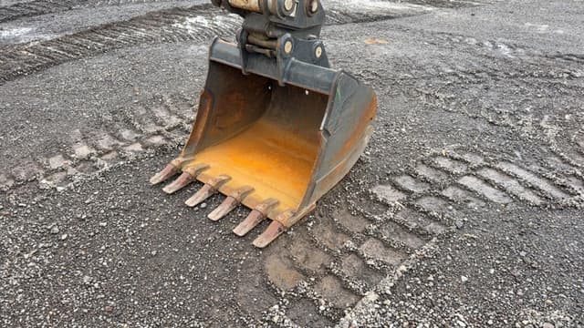 Image of Bobcat E88 equipment image 4