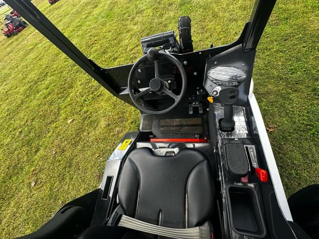 Image of Bobcat L23 equipment image 4