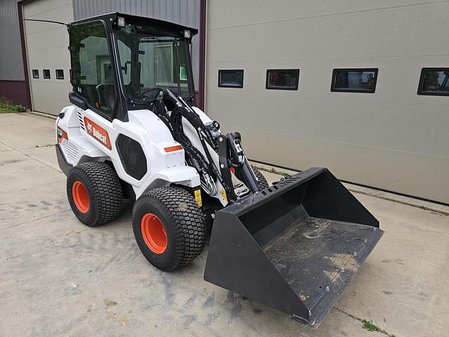 Image of Bobcat L28 equipment image 2