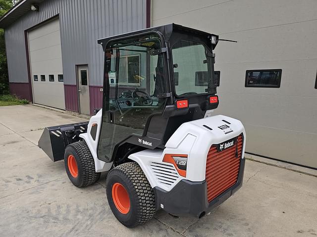 Image of Bobcat L28 equipment image 4