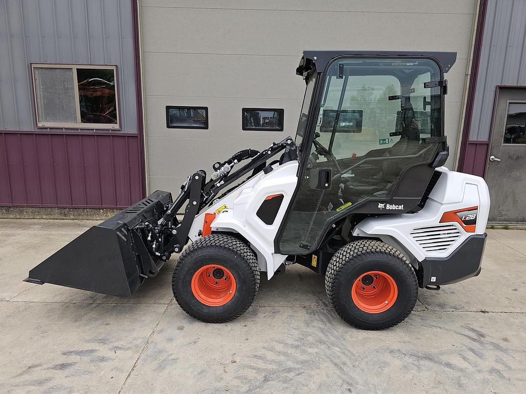 Image of Bobcat L28 Primary image