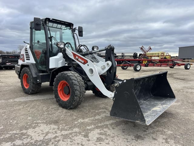 Image of Bobcat L65 equipment image 1