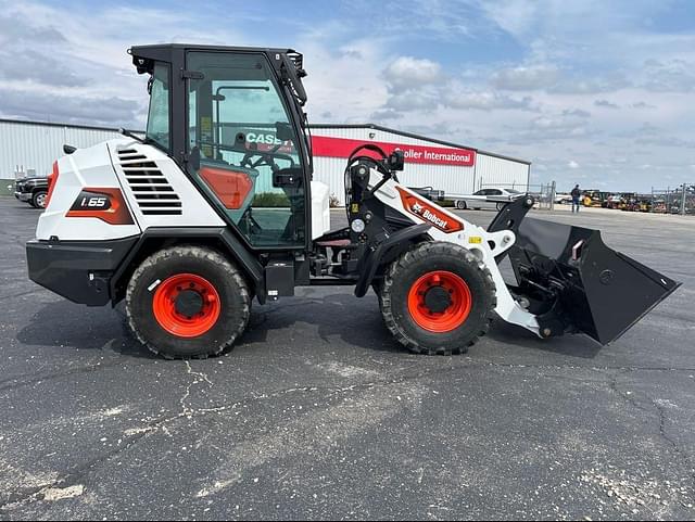 Image of Bobcat L65 equipment image 1