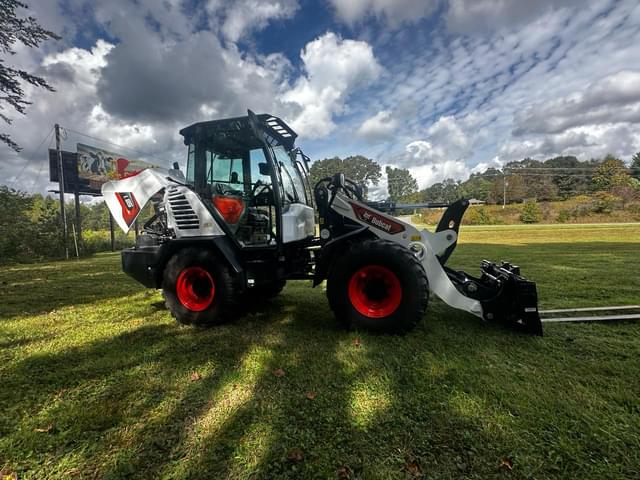 Image of Bobcat L85 equipment image 2