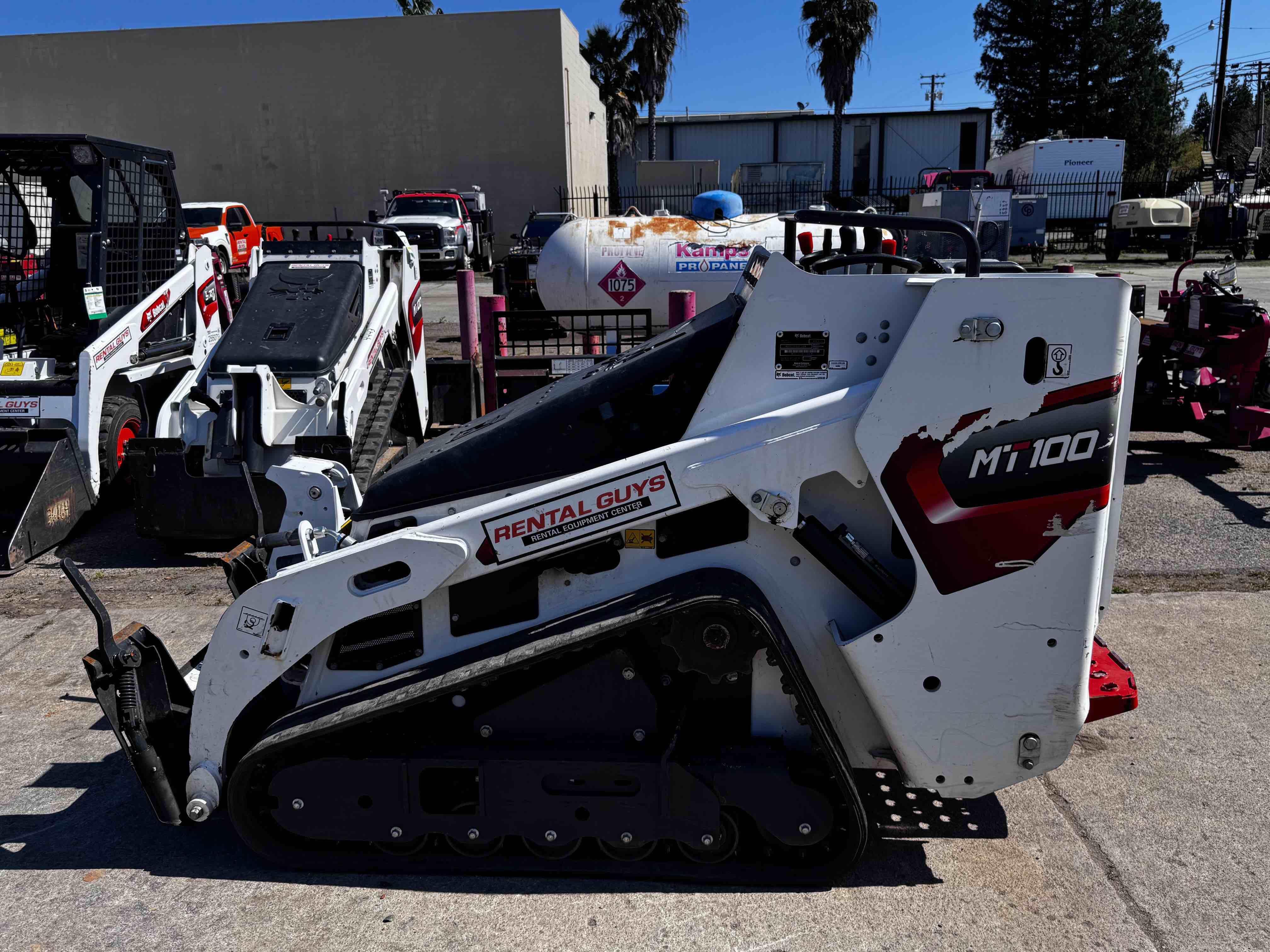 2024 Bobcat MT100 Equipment Image0